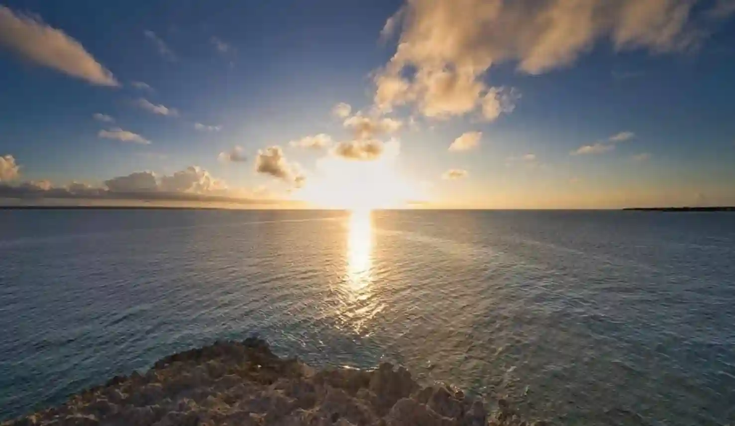 夕日西平安名崎