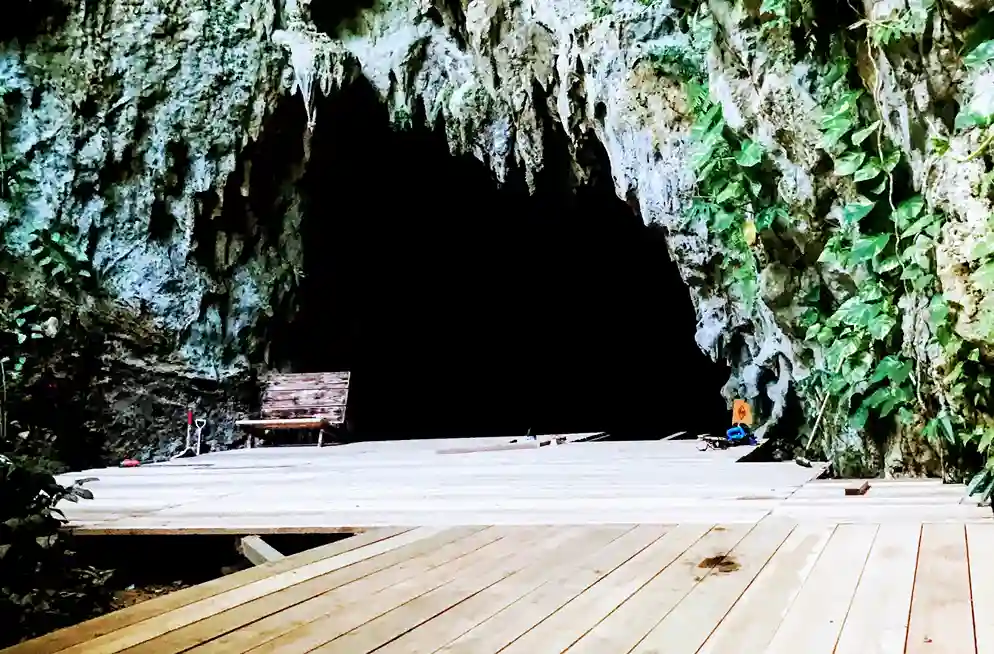 仲原鍾乳洞