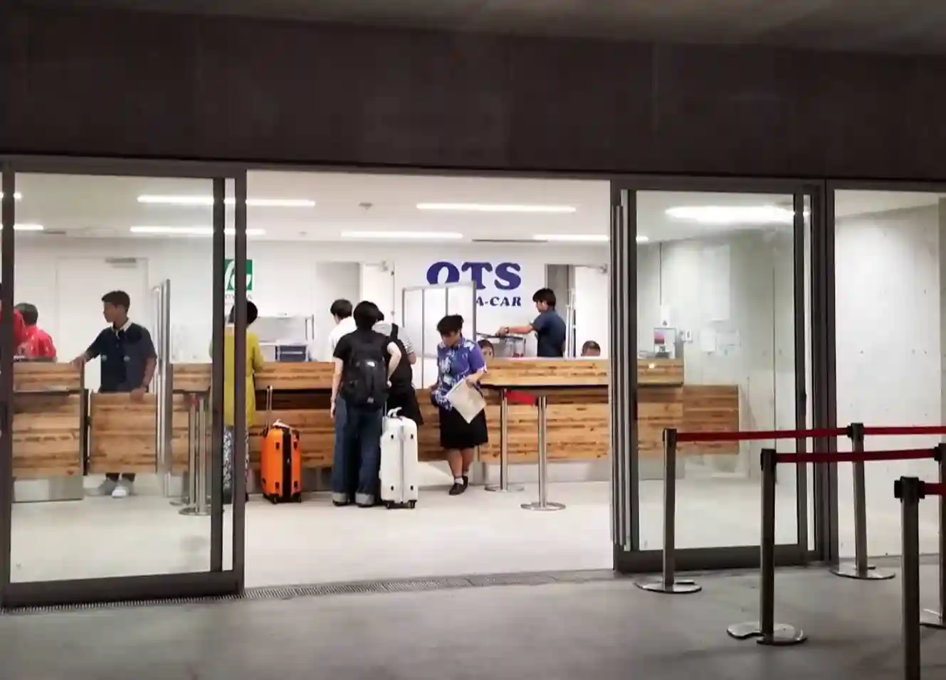 レンタカー・バス・タクシーなど交通手段の違い